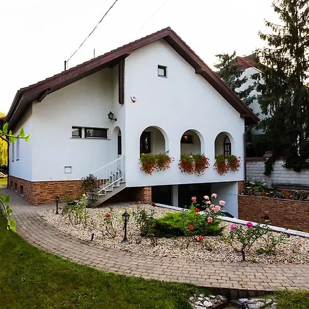 Villa Mercedes Garden